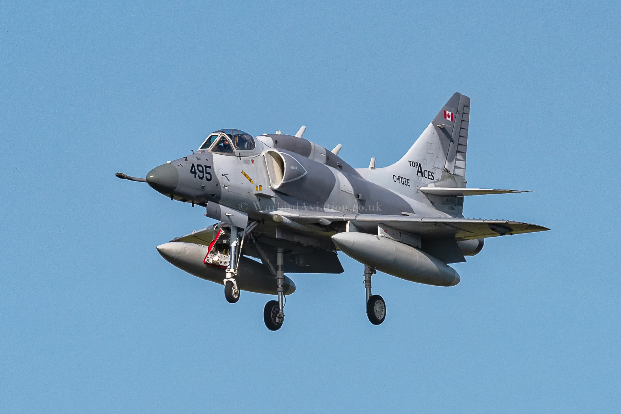 Top Aces Skyhawk C-FGZE/495